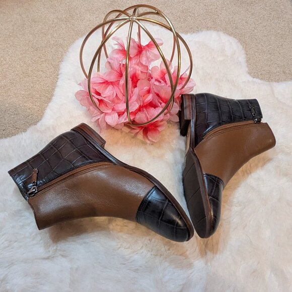 NWOT Marc Joseph Herald Sq Ankle Boots Size 7 - Picture 3 of 8